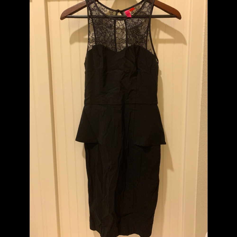 Calf-Length Lace Dress